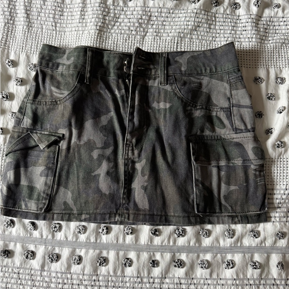 Brand new Camo mini skirt